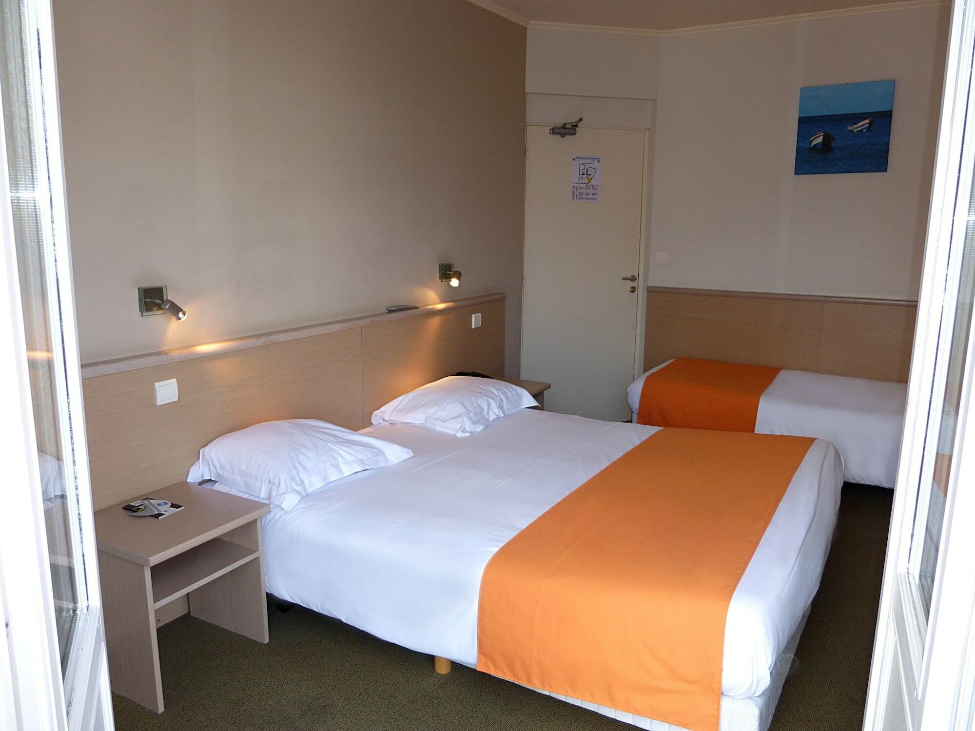 דינאר Hotel Du Parc מראה חיצוני תמונה
